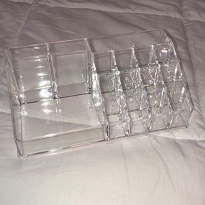 Acrylic makeup organizer